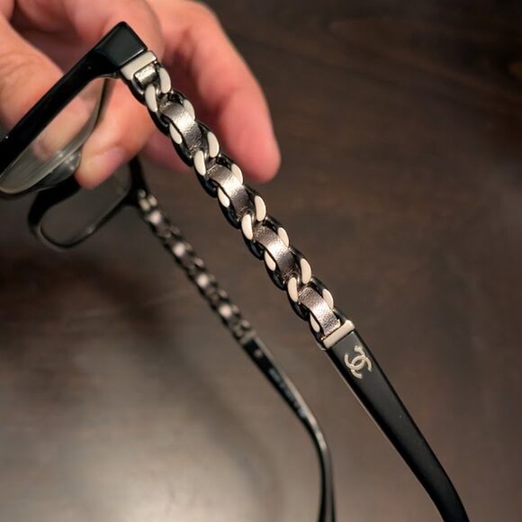 O10 CHANEL Eyeglasses w/ Black Quilted Case & Cleaning Cloth - Picture 13 of 13